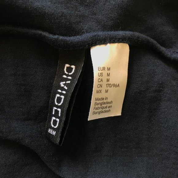 Navy, red, and white striped graphic 1974 crop top - Picture 4 of 7